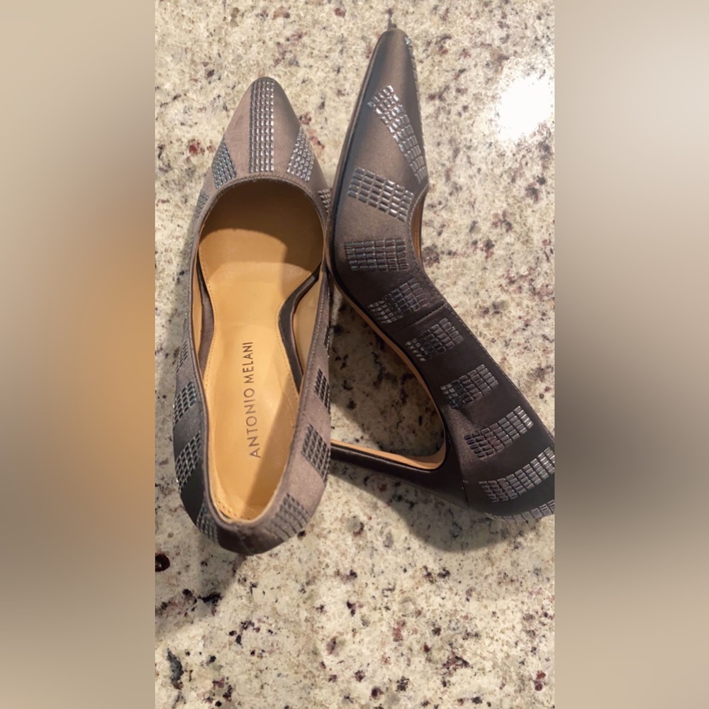 Antonio Melani grey and silver accent embellished pumps
